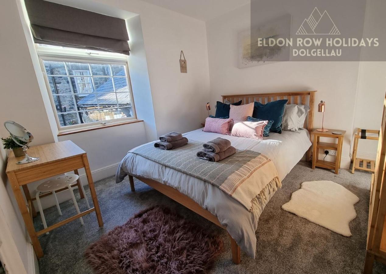 Eldon Row - Stylish Character Apartments - Central Location 1 & 2 Bed Available Dolgellau Exterior foto